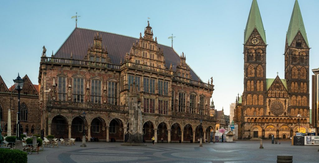 Bremen Rathaus and Cathedral