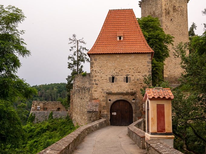 Castle Zvikov bridge Castle Zvikov bridge entrance