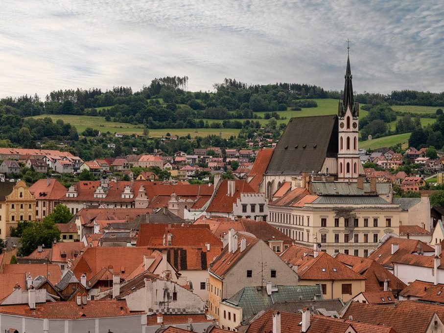 Czeski Krumlov-12 Czeski Krumlov rooftops and church