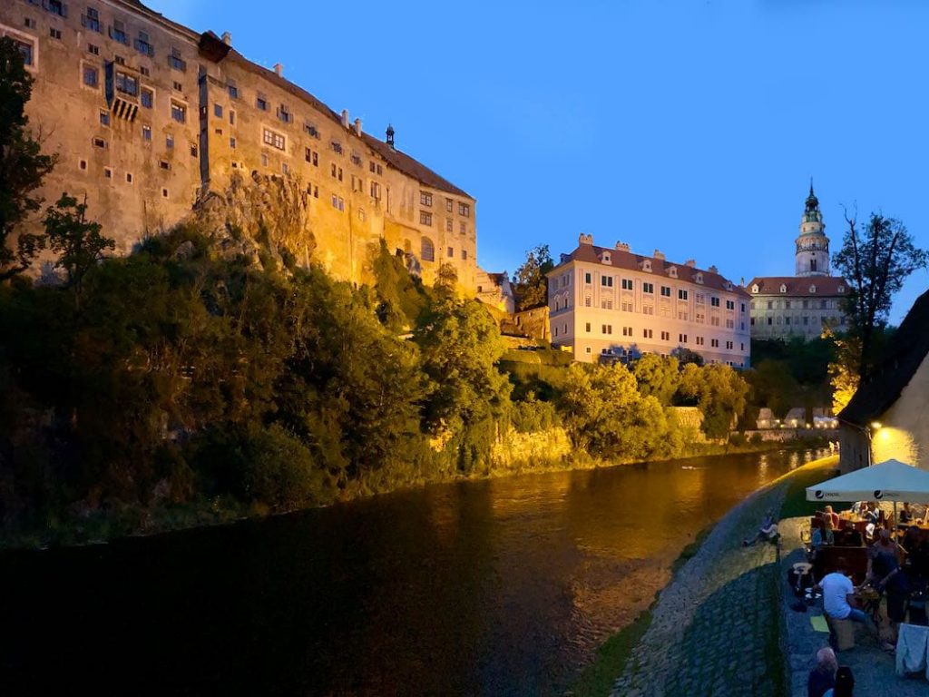 Czesky Krumlov river scene - 1 view of Krumlov castle from the river