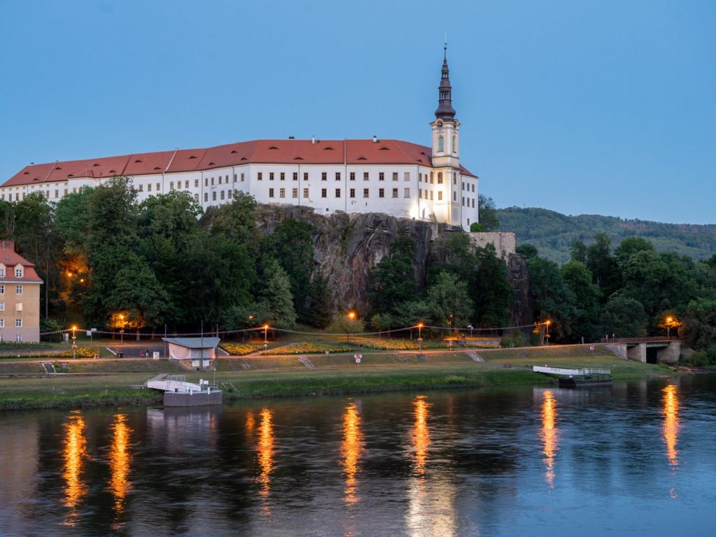 Decin-18 Decin Castle in the evening