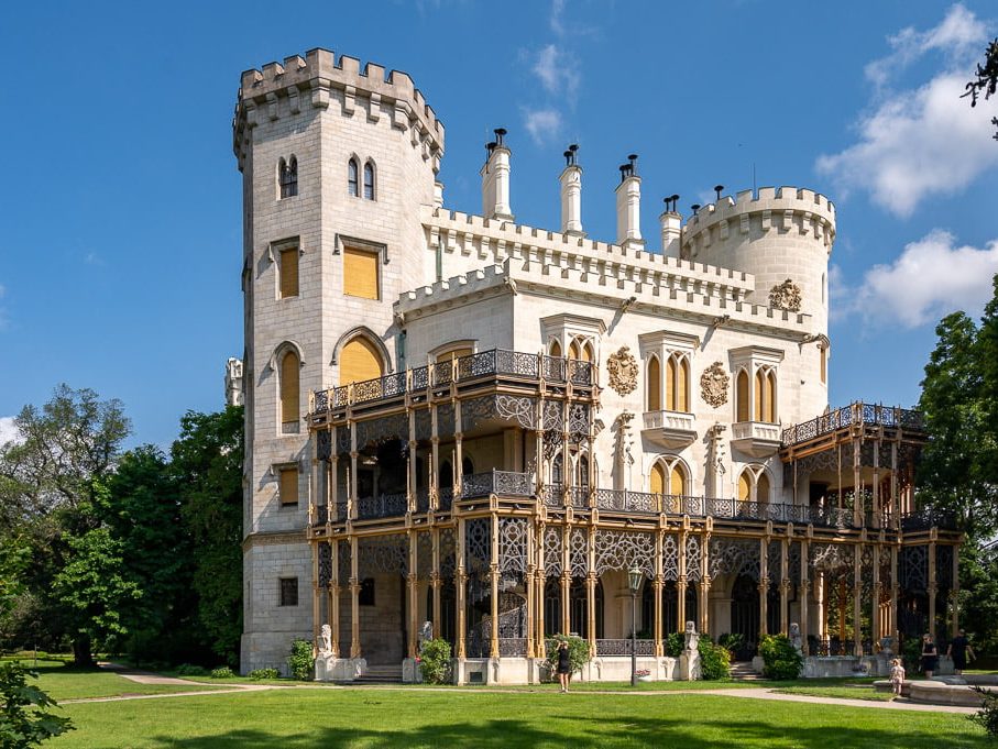 Schloss Hluboká nad Vltavou-3 Hluboká chateau exterior