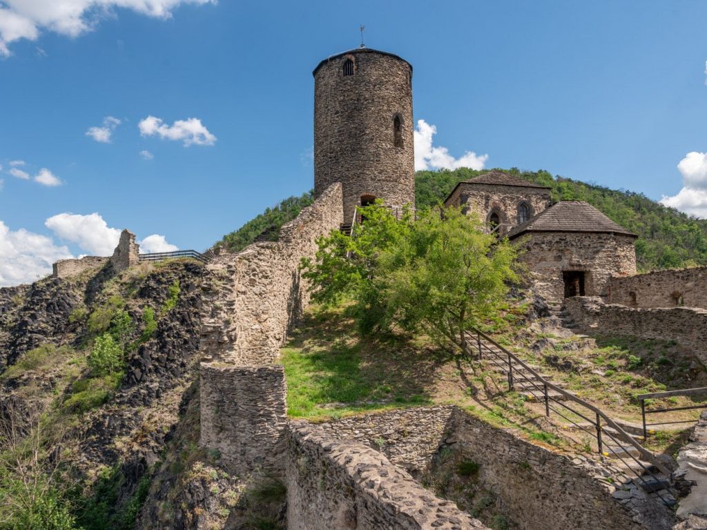 Strekov Castle -3 view of the backside of Strekov castle