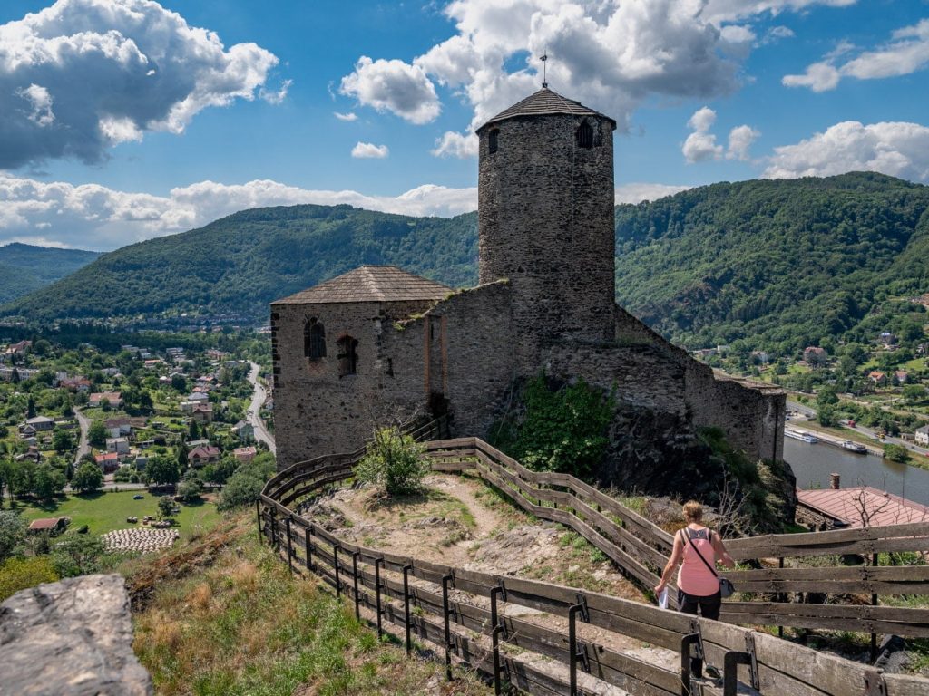 Strekov Castle -4 view of the backside of Strekov castle
