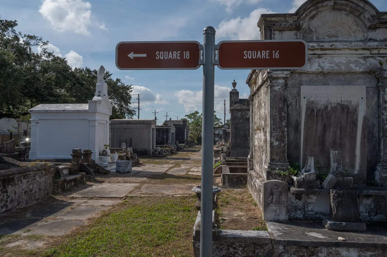 Lafayette Cemetary No 2-3