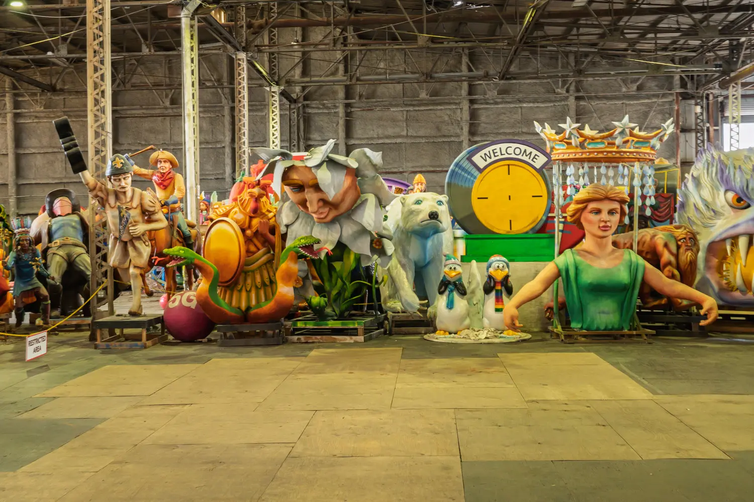 Mardi Gras World-3